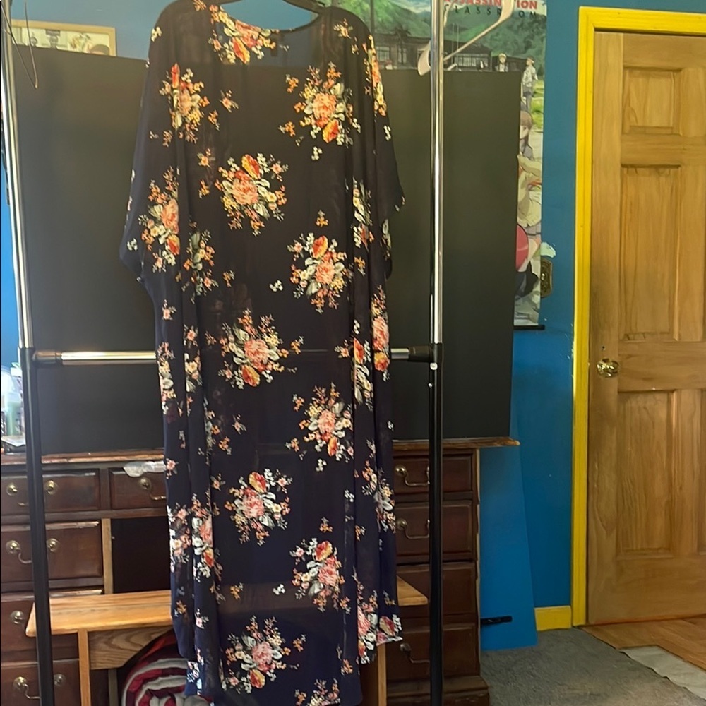 Torrid Duster Cardigan Womens Size 5/6 Blue Floral Open Front Sheer Kimono Hi-Lo - Picture 5 of 8